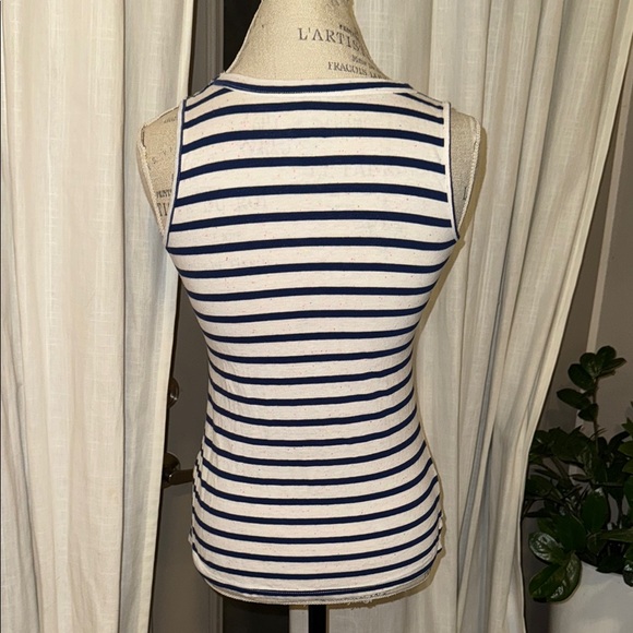 24/7 Maurice’s navy blue & white speckled Striped Sleeveless tank Top women’s XS - Picture 3 of 8
